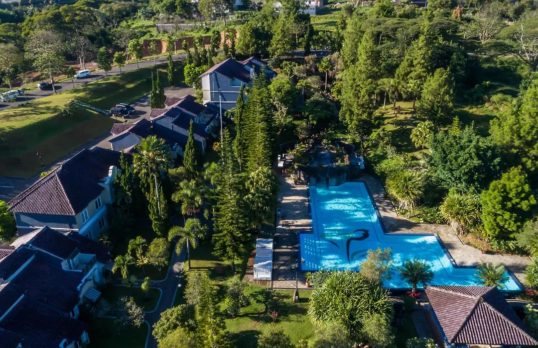 Pesona Alam Resort&Spa-1