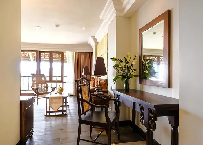 The Grand Hill Resort-Hotel